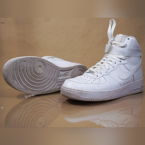 Nike Airforce 1 07’ - Picture 2 of 3